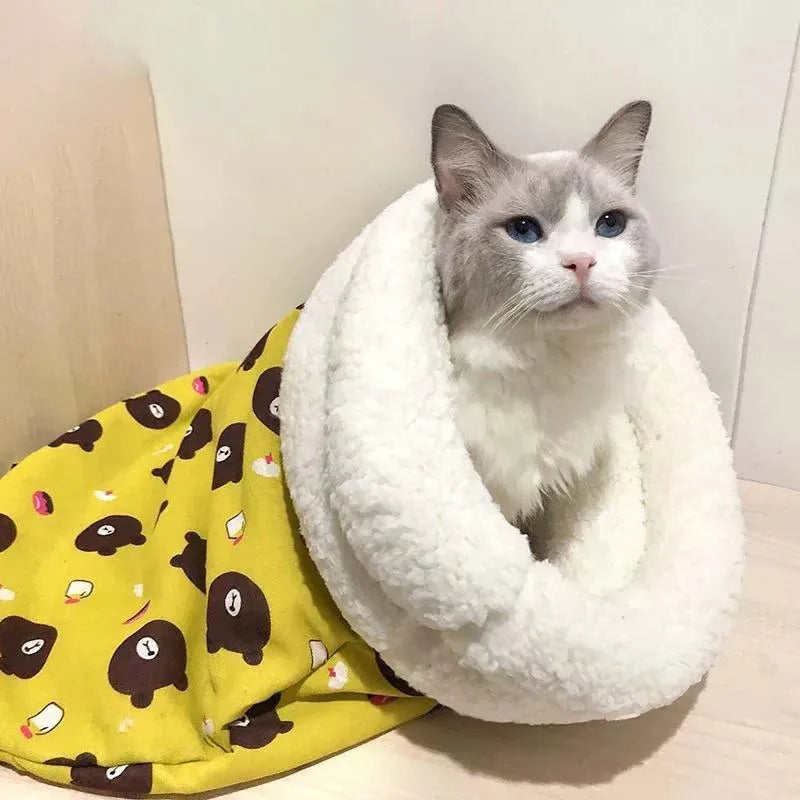 Sleeping bag for cats