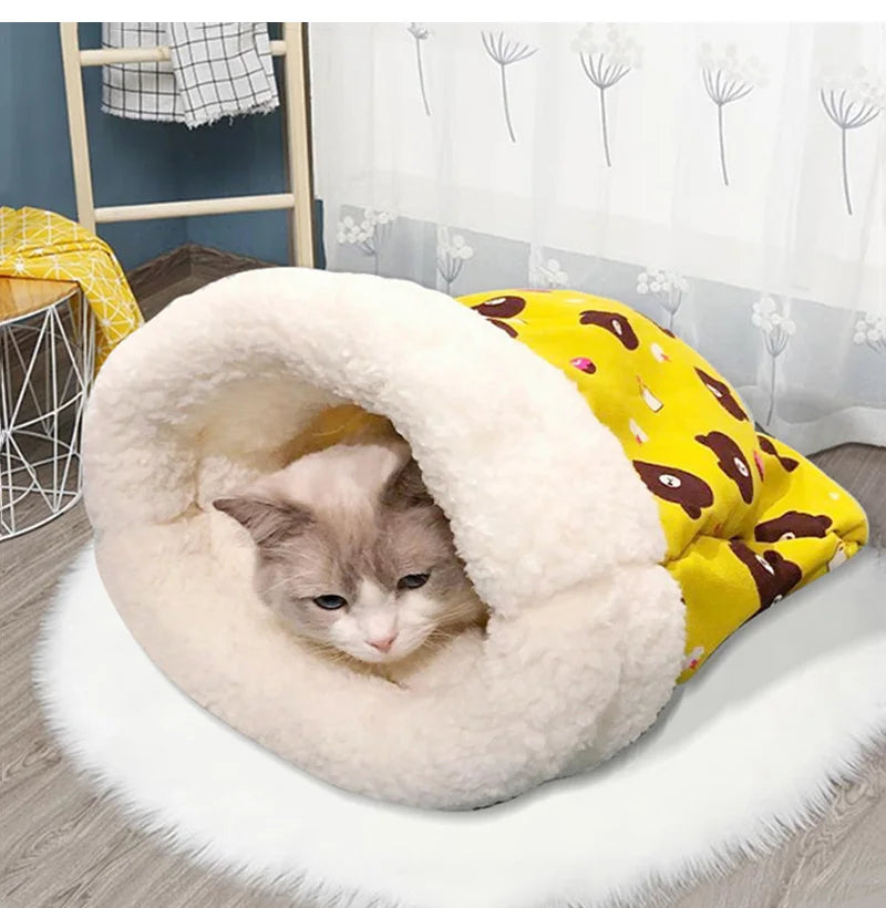 Sleeping bag for cats