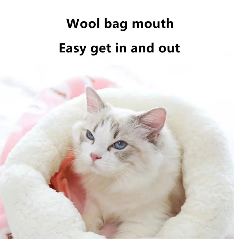 Sleeping bag for cats