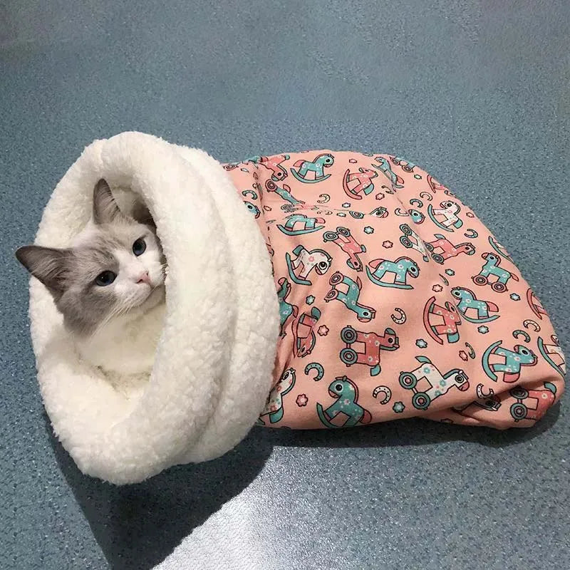 Sleeping bag for cats